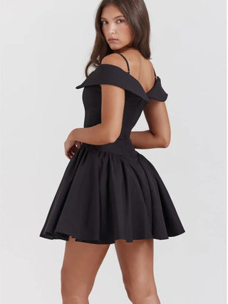 Elegant Black Pleated Women Mini